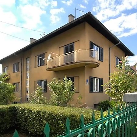 זאגרב Angela Classic Rooms & Apartments מראה חיצוני תמונה